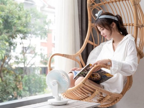 Wiatrak wentylator bezprzewodowy z akumulatorem 3000 mAh Alogy Ballet na biurko USB Biały