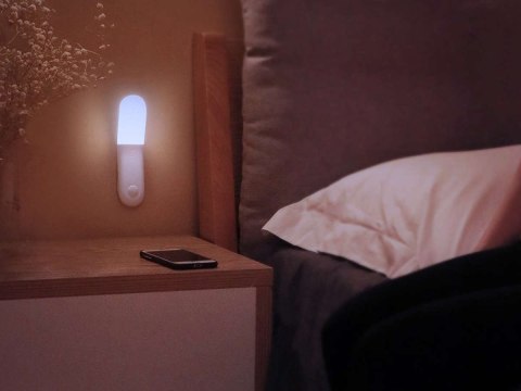 Lampka nocna z czujnikiem ruchu i zmierzchu Baseus Sunshine białe światło