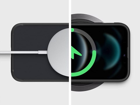 Etui obudowa case Spigen Ultra Hybrid do Apple iPhone 13 Matte Frost Black