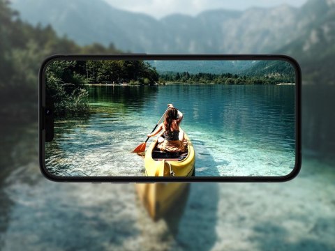 Szkło Spigen ALM Glass FC do Apple iPhone 13 Mini Black