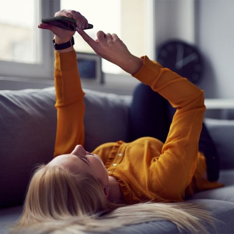 Etui do Samsung Galaxy S21 FE obudowa case Spigen Thin Fit Black