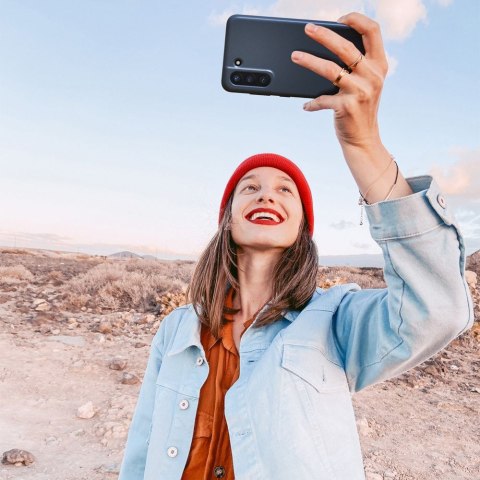 Etui do Samsung Galaxy S21 FE obudowa case Spigen Thin Fit Black