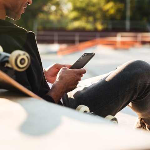 Etui Spigen Rugged Armor do Xiaomi 12 / 12X Matte Black