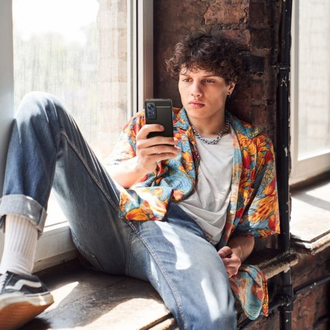 Etui Spigen Rugged Armor do Xiaomi 12 / 12X Matte Black