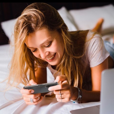 Etui obudowa case Spigen Ultra Hybrid do Sony Xperia 1 IV Crystal Clear