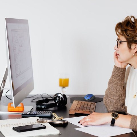 Myszka bezprzewodowa cicha do laptopa PC mysz komputerowa Defender Aero MM-755 RF Niebieska