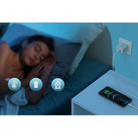 Choetech ładowarka sieciowa zasilacz EU do szybkiego ładowania USB Typ C Power Delivery 20W 3A biały (PD5005-EU)