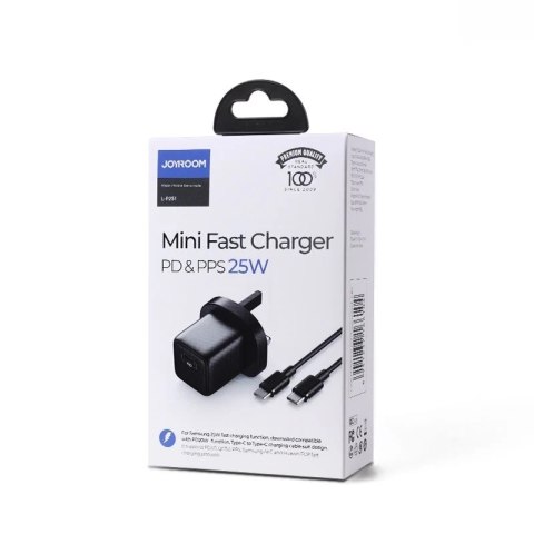 Joyroom mała szybka ładowarka USB Typ C PD 25W wtyczka UK czarny + kabel USB Typ C - USB Typ C (L-P251)