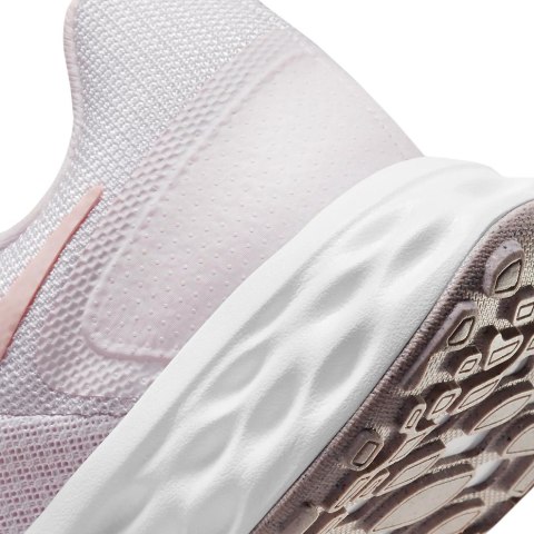 Buty damskie Nike Revolution 6 Next Nature jasnoróżowe DC3729 500 Buty damskie Nike Revolution 6 Next Nature jasnoróżowe DC3729 500