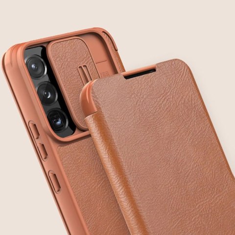 Nillkin Qin Leather Pro Case etui do Samsung Galaxy S22 osłona na aparat kabura pokrowiec obudowa z klapką brązowy