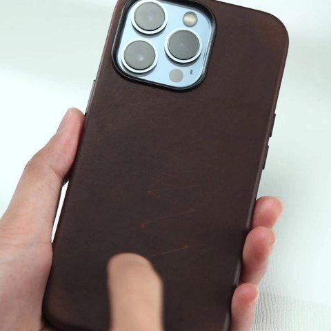 ICarer CH Leather case do iPhone 13 Pro etui skórzane (kompatybilne z MagSafe) brązowy (ALI1209-CO)