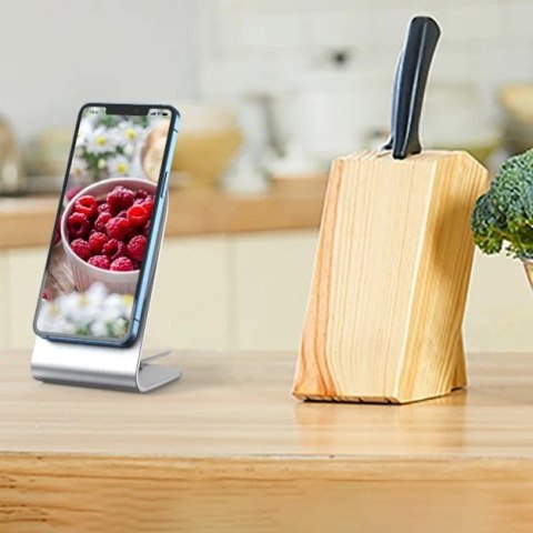 Choetech magnetyczna ładowarka bezprzewodowa Qi 15W (kompatybilna z MagSafe) biały (T517-F) + stojak uchwyt srebrny