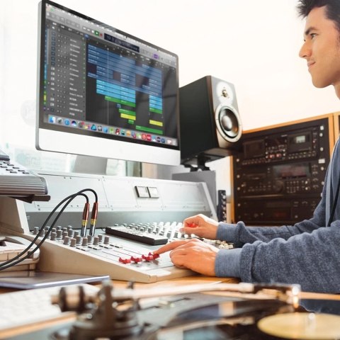 Adapter UGREEN przejściówka jack 6,35 mm (męski) na RCA (żeński) złoty (AV169 80731)