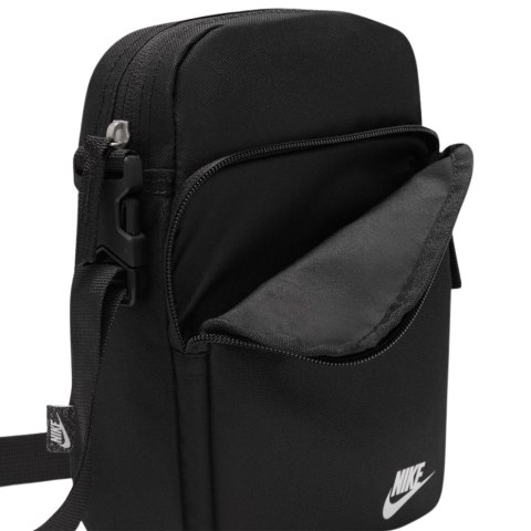 Torebka Nike Heritage czarna DB0456 010 Torebka Nike Heritage czarna DB0456 010