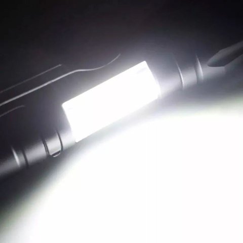 Latarka taktycznia Mini światło klasyczne 9cm LED COB T6 z regulacją Zoom kieszonkowa czarna