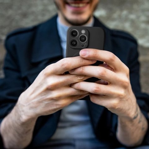 Futerał Silicone Mag Cover do IPHONE 14 czarny