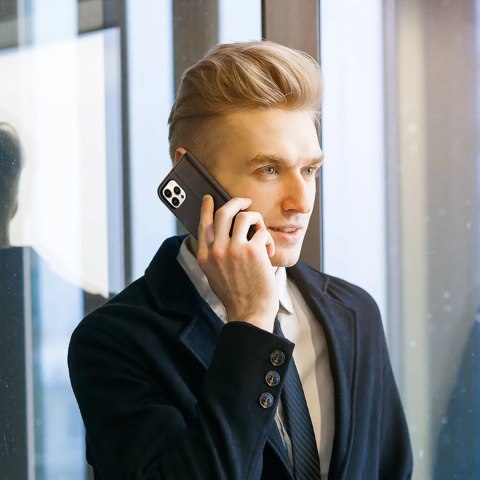 Etui portfel z blokadą RFID do iPhone 15 Pro Max Dux Ducis Hivo - czarne