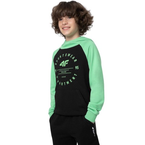 Bluza dla chłopca 4F M221 głęboka czerń 4FJSS23TSWSM221 20S Bluza dla chłopca 4F M221 głęboka czerń 4FJSS23TSWSM221 20S