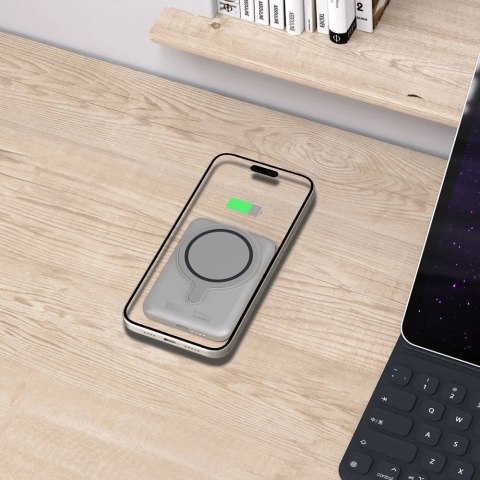 Powerbank magnetyczny PB10 Lifemag Magsafe Power Bank 5000mah Titanium