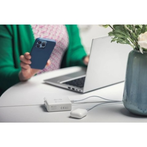 Ładowarka podróżna Forcell 4w1 8000mAh QC3.0 USB-C Powerbank Indukcja