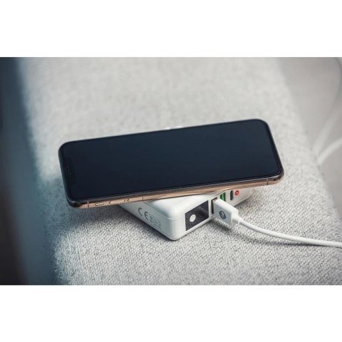 Ładowarka podróżna Forcell 4w1 8000mAh QC3.0 USB-C Powerbank Indukcja