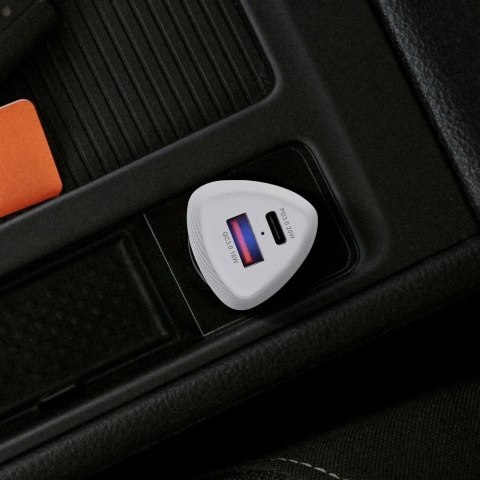 Ładowarka samochodowa Forcell Carbon 38W PD 3.0 + QC 3.0 USB-C i USB