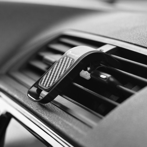 Uchwyt samochodowy FORCELL F-GRIP Carbon B060 magnetyczny do kratki czarny