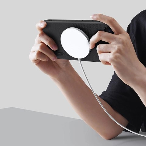 Etui do iPhone 16e Nillkin Frosted Shield Pro MagSafe Czarne