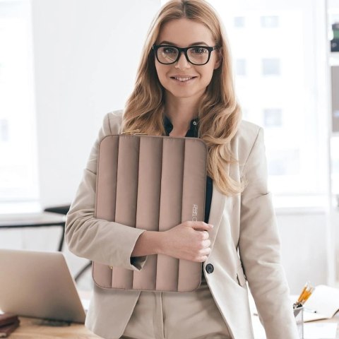 Etui Ochronne Tech-Protect Fluffy do Laptopa 13-14" Walnut