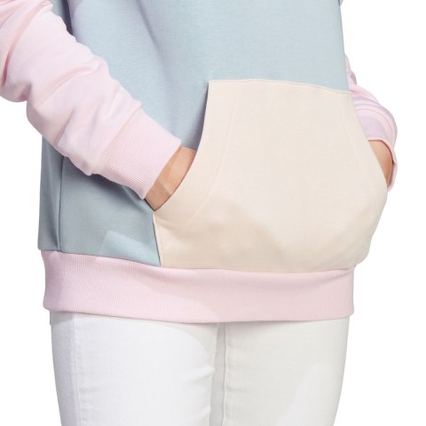 Bluza damska adidas Essentials Logo Boyfriend Fleece różowo-niebieska IM0267 Bluza damska adidas Essentials Logo Boyfriend Fleece różowo-niebieska IM0267