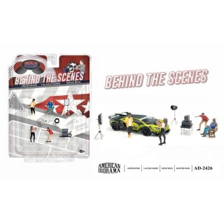MINI GT AD2426 1:64 FIGURE SET BEHIND THE SCENES 2 2025