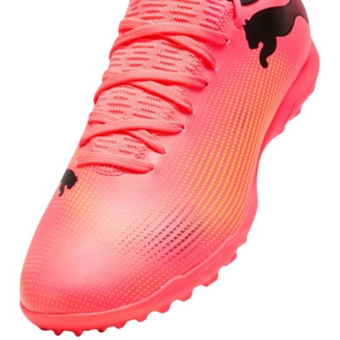 Buty piłkarskie Puma Future 7 Play TT 107726 03