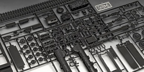Revell 02166 1/87 Express locomotive BR03
