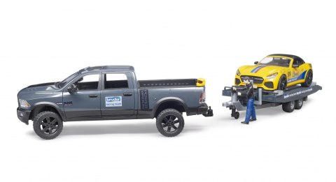 Auto Dodge RAM 2500 Power Wagon z lawetą i autem Roadster Racing Team BRUDER BR-02504