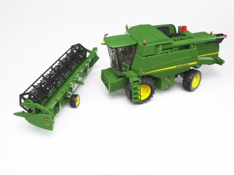 Kombajn zbożowy John Deere T670i BRUDER BR-02132