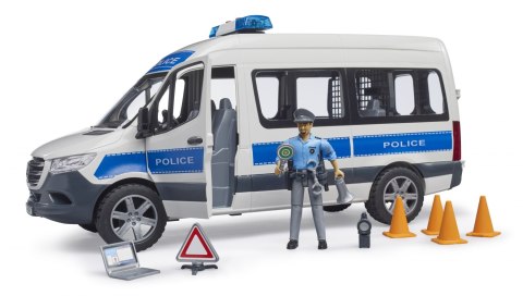 MB Sprinter policyjny z figurką policjanta i z modułem światło/dźwięk BRUDER BR-02683