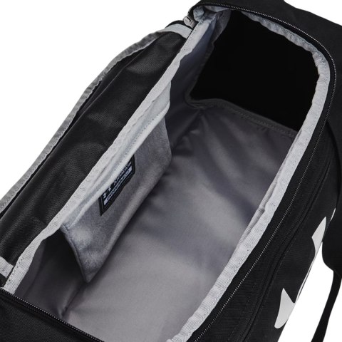 Torba Under Aromur Undeniable 5.0 Duffle XS czarna 1369221 001 Torba Under Aromur Undeniable 5.0 Duffle XS czarna 1369221 001