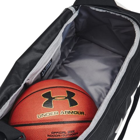 Torba Under Aromur Undeniable 5.0 Duffle SM czarna 1369222 001 Torba Under Aromur Undeniable 5.0 Duffle SM czarna 1369222 001