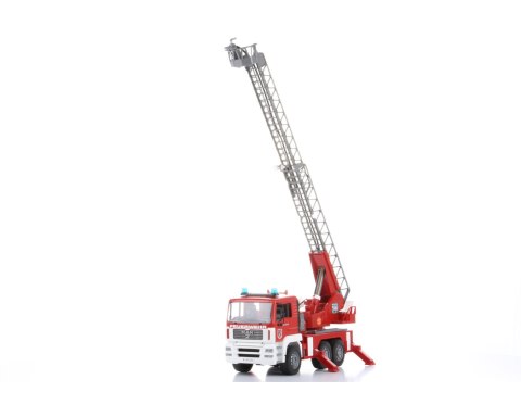 MAN pożarniczy z drabiną, pompą i sygnalizacją BRUDER BR-02771