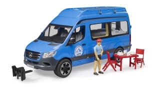 MB Sprinter Camper niebieski z figurką i z akcesoriami BRUDER BR-02684