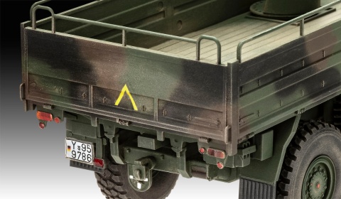 Revell 03367 1/35 MAN 10t milgl 8x8 Truck
