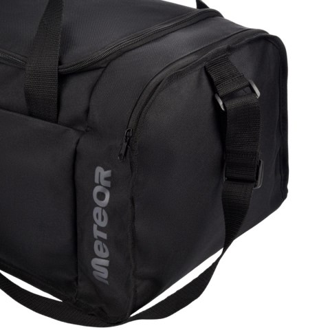 Torba Fitness Meteor Odyn 40L czarna 16896 Torba Fitness Meteor Odyn 40L czarna 16896